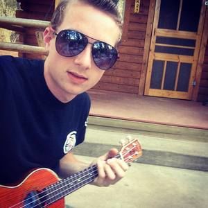 Meet your Posher, Connor